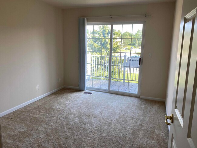 Building Photo - 3583 Oakmonte Blvd