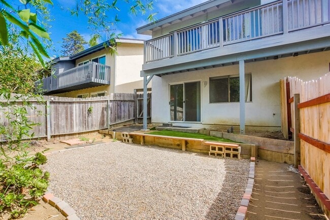 Building Photo - 243-243 N Granados Ave