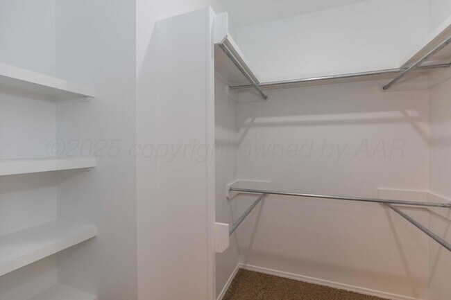 Building Photo - 7607 Beck Dr