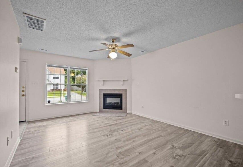 Building Photo - 968 W Pueblo Dr