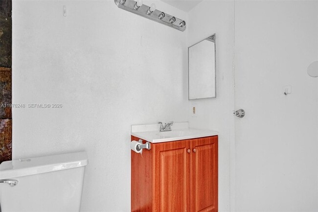 Building Photo - 7601 E Treasure Dr