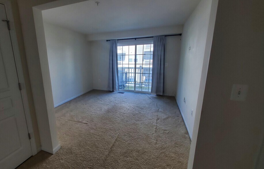 Building Photo - 14818 Mason Creek Cir