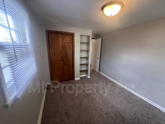 Building Photo - 4566 N 28th St