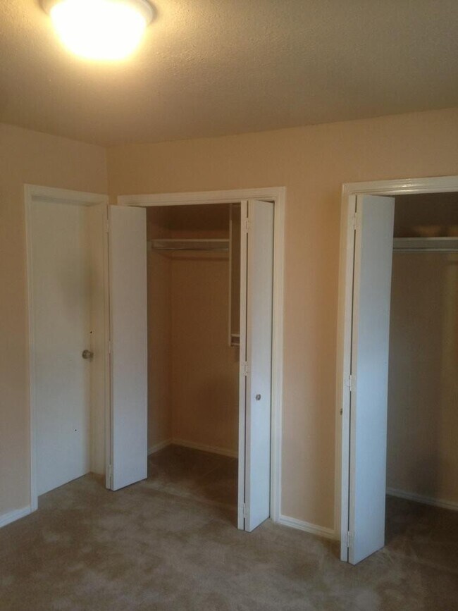 Building Photo - Complete Remodel on this beauty in Bethany