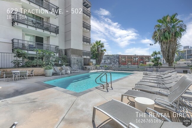 Building Photo - Bright 1 Bed/1 Bath Arts District Condo| S...