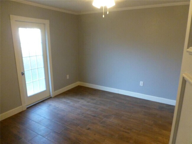 Building Photo - 1890 Wolford Rd