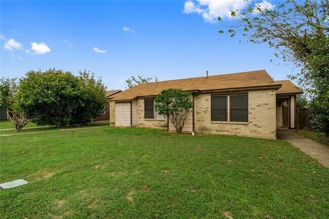 Building Photo - 1220 Orchard Park Cir