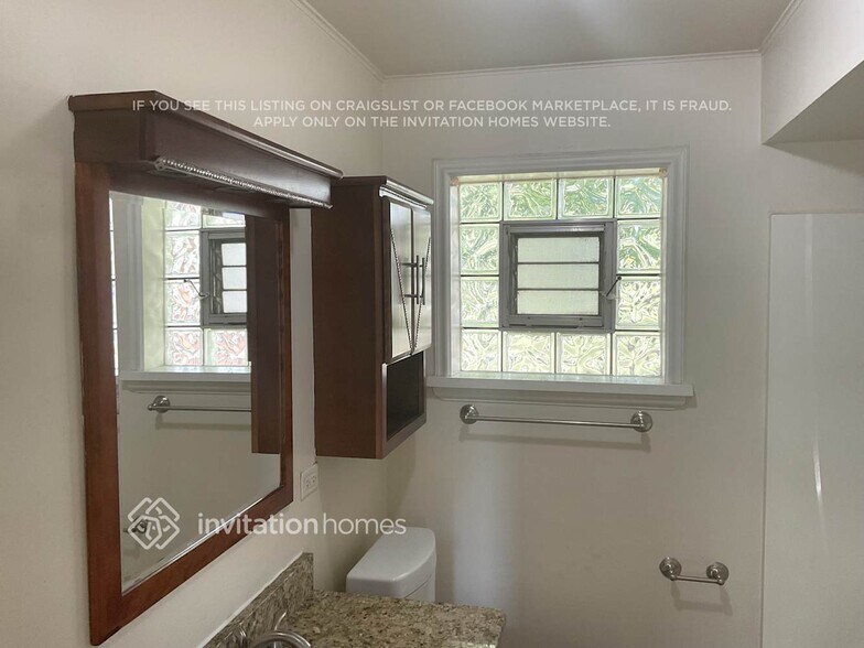Building Photo - 15564 Gouwens Ln