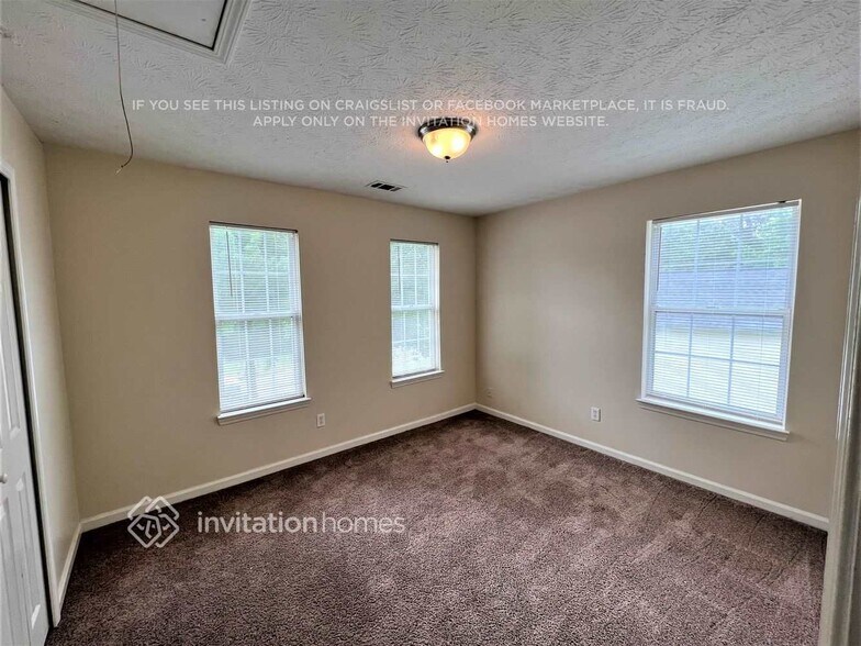 Building Photo - 8157 N Sterling Lakes Dr