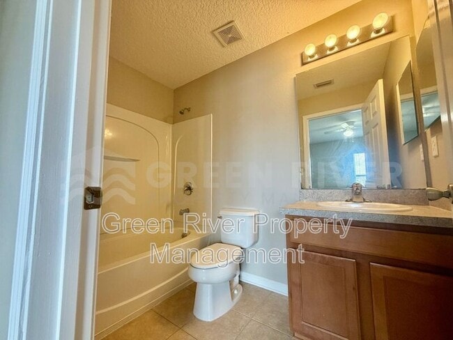 Building Photo - Calming Water Dr 1500