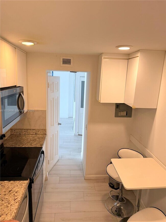 Building Photo - 6969 Collins Ave