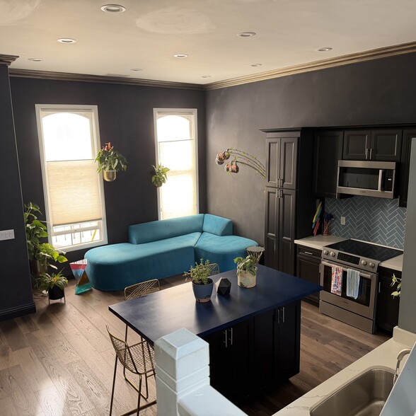 living area - 131 Wilmot St