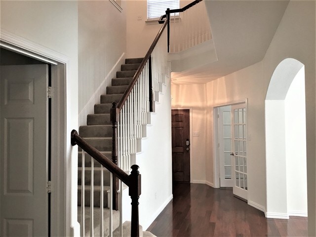 Building Photo - 8613 Corral Cir