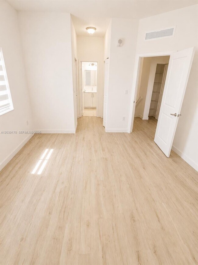 Building Photo - 15560 SW 136th St