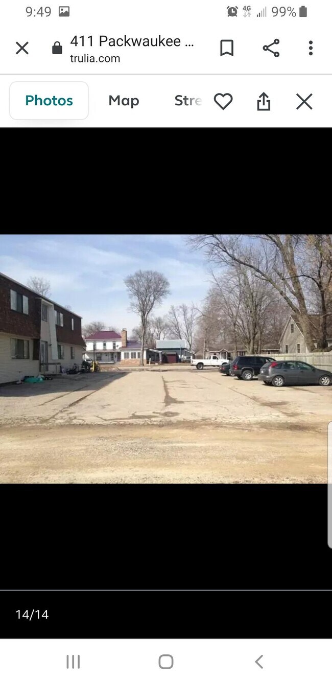 Building Photo - 411 Packwaukee St