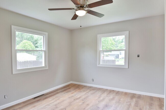 Building Photo - RENTAL AVAILABLE!