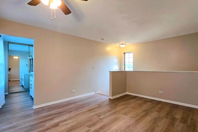 Building Photo - 963 Taylor Dr