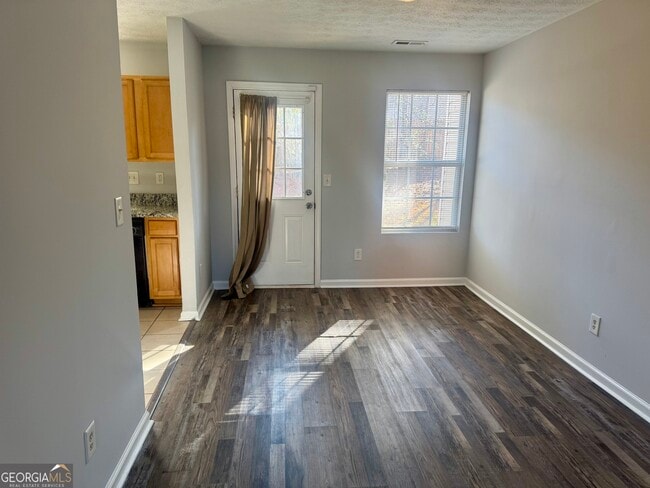 Building Photo - 5663 Windfall Ln