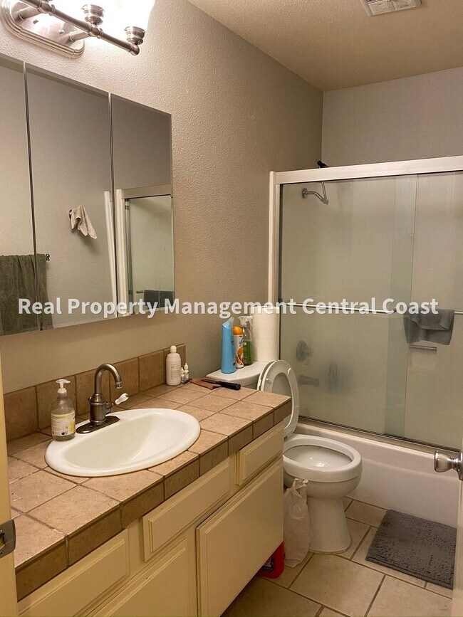 Building Photo - AVAILABLE APRIL - SLO Condo In Popular Com...