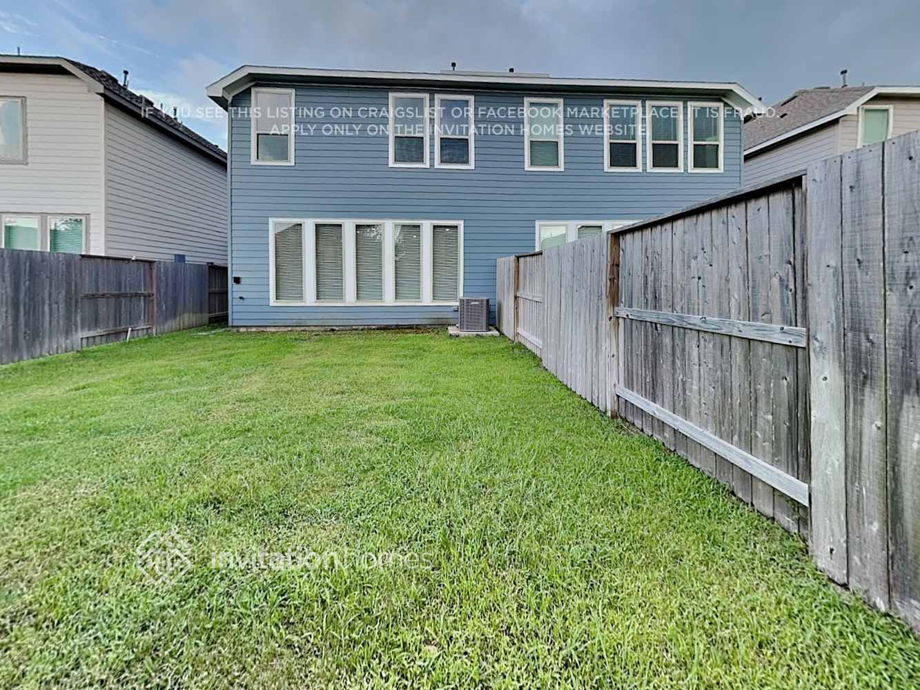 Building Photo - 4023 Champlain Wy