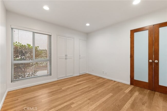 Building Photo - 4724 Park Granada