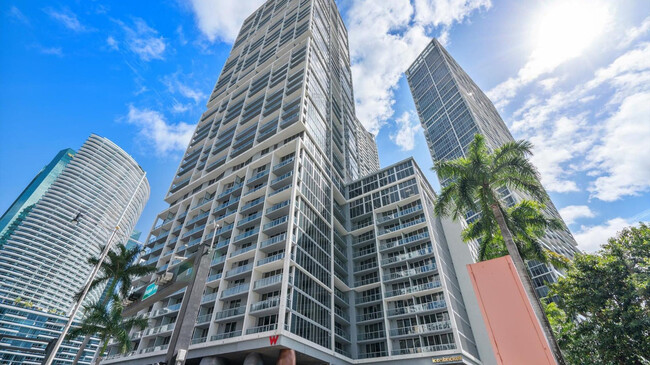 Building Photo - 485 Brickell Ave