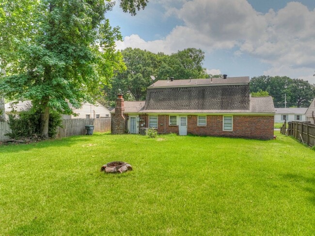 Building Photo - 1261 W Perkins Rd