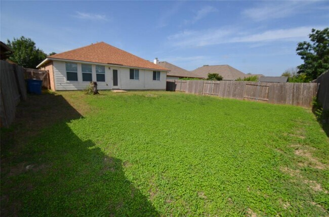 Building Photo - 11812 Timber Heights Dr