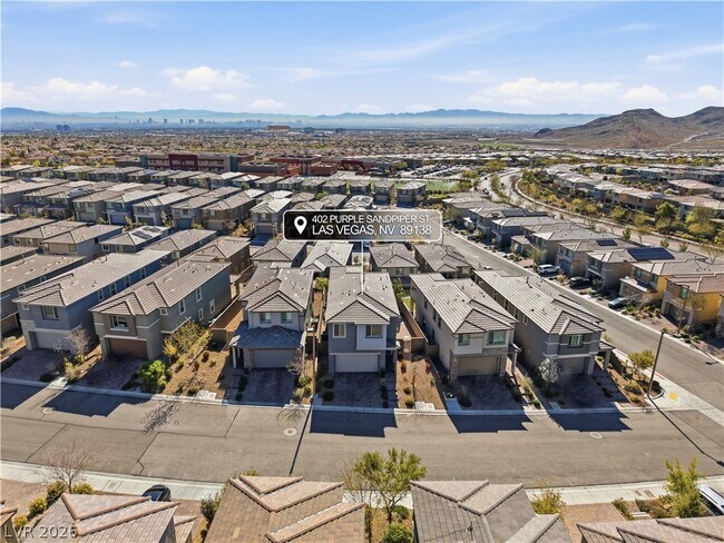 Building Photo - 402 Purple Sandpiper St