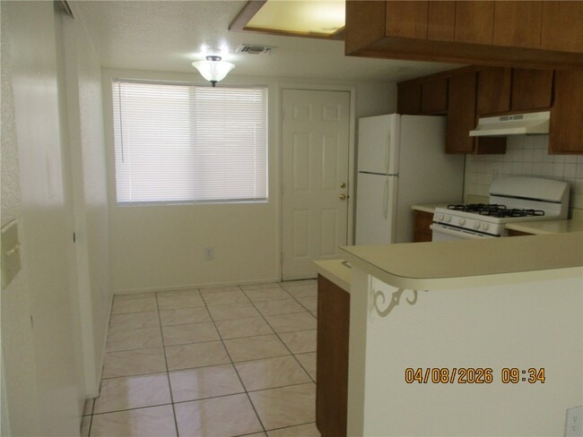 Building Photo - 827 Baseline Rd