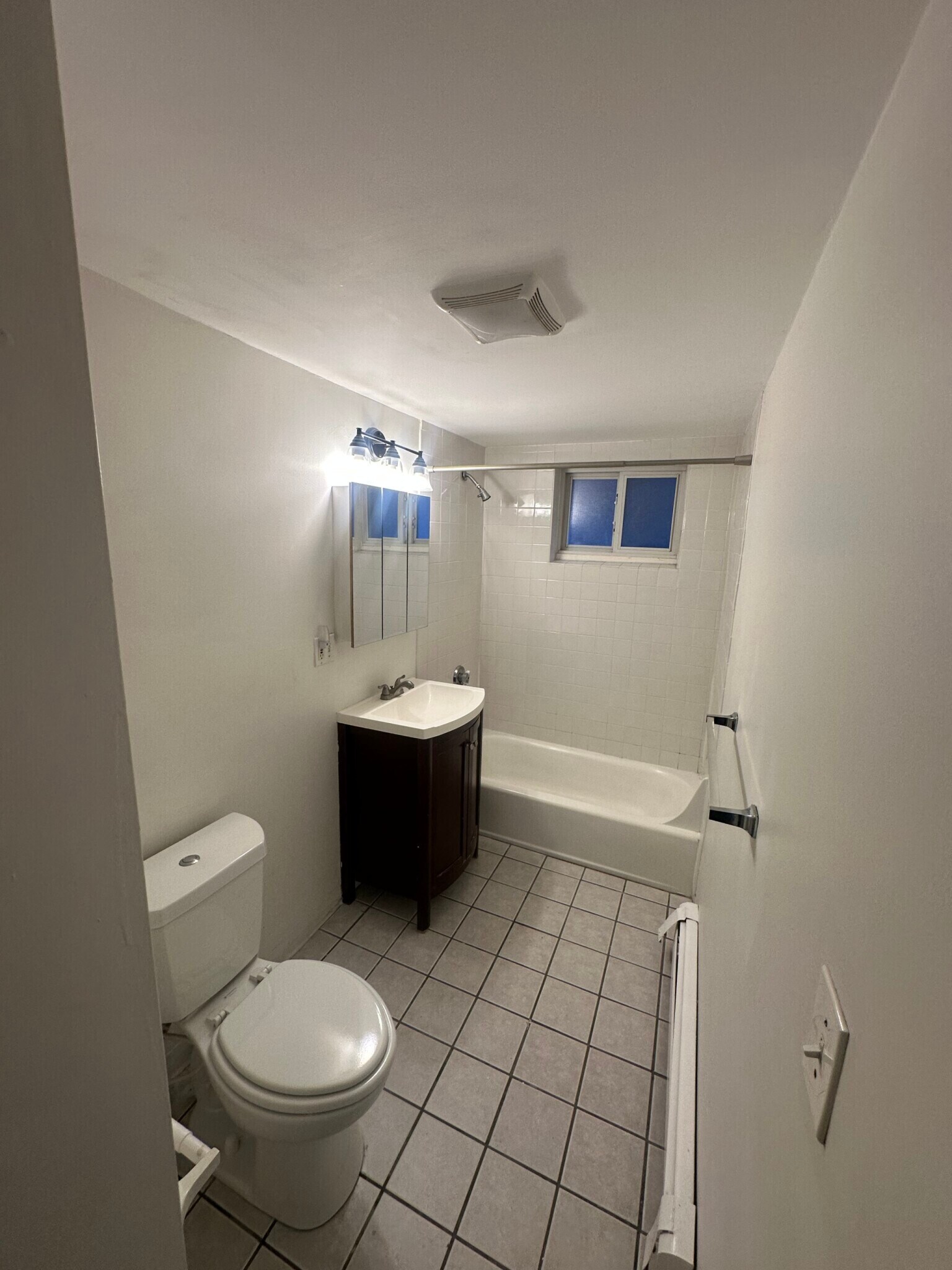 Building Photo - 69 Chiswick Rd