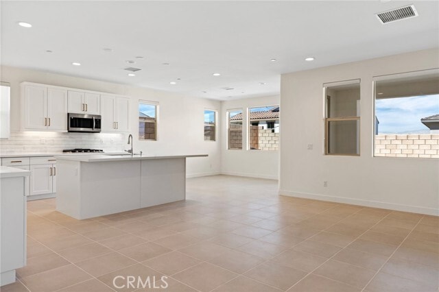 Building Photo - 74356 Nichols Dr