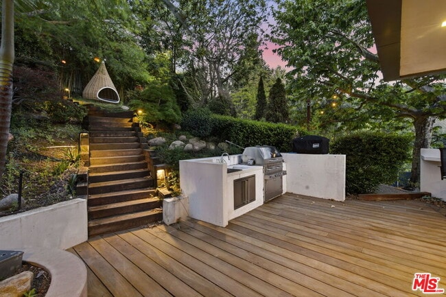Building Photo - 2644 Eden Pl