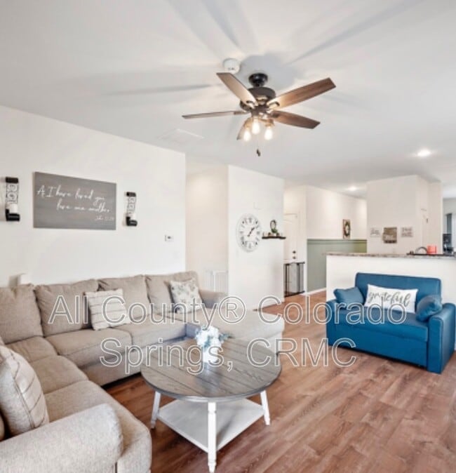 Building Photo - 10084 Thunderbolt Trail