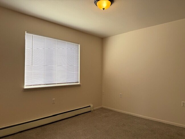 Building Photo - 5411 Imperial Ct