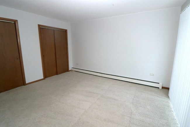 Building Photo - 220 Griffing Ave