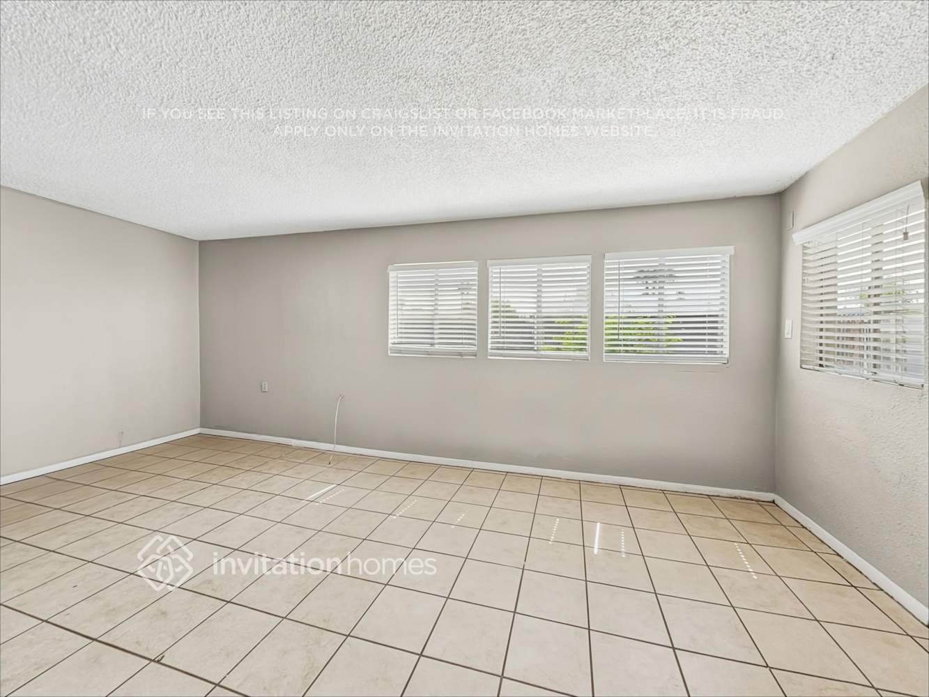 Building Photo - 8831 N 37th Dr