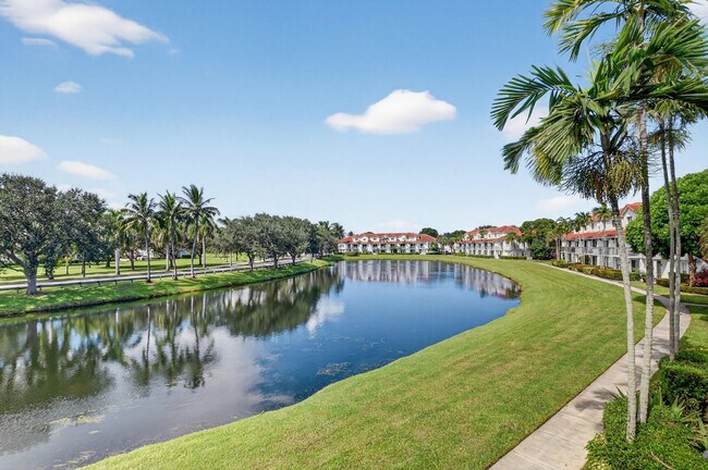 Building Photo - 2032 Alta Meadows Ln