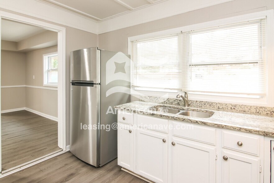 Building Photo - 4314 Aster Ave