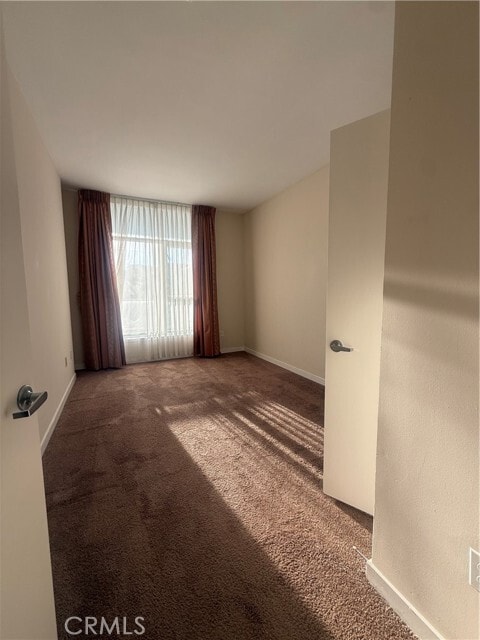 Building Photo - 411 W Seaside Way