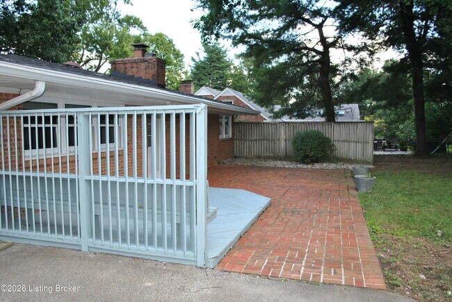 Building Photo - 2706 Lime Kiln Ln