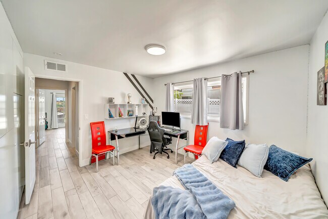 Building Photo - 22376 Algunas Rd