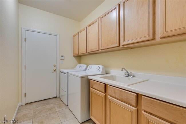 Building Photo - 10800 Canisteo St