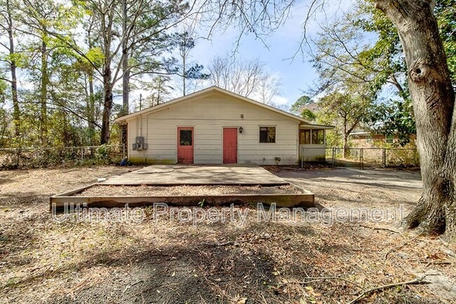 Building Photo - 402 Kingston Rd