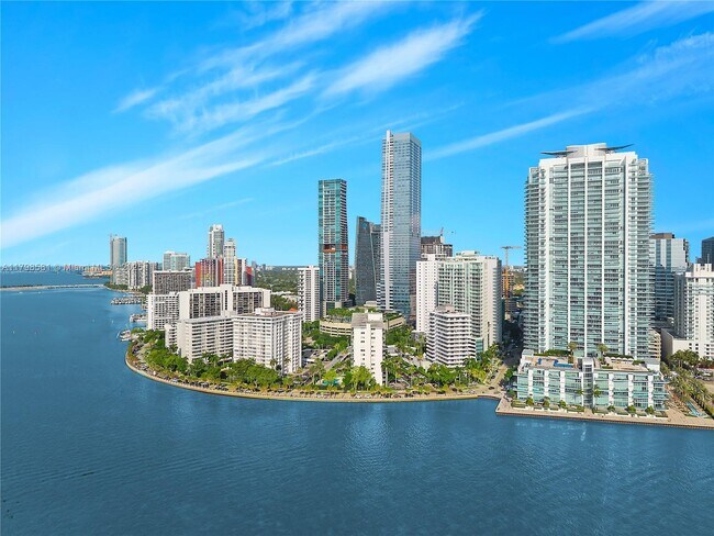 Building Photo - 1408 Brickell Bay Dr