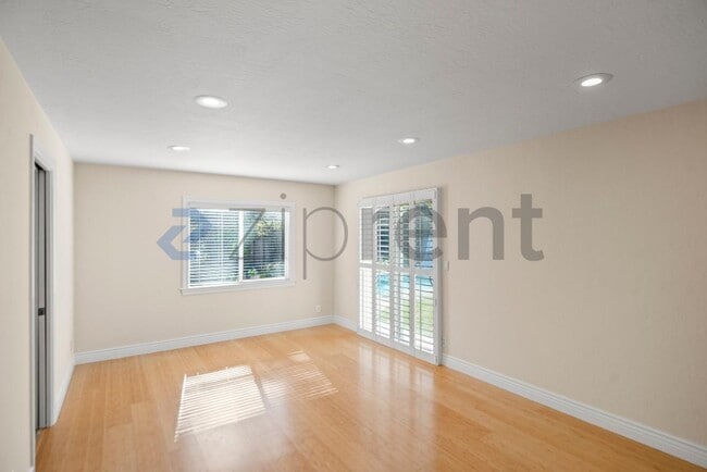 Building Photo - 16498 LG Almaden Road