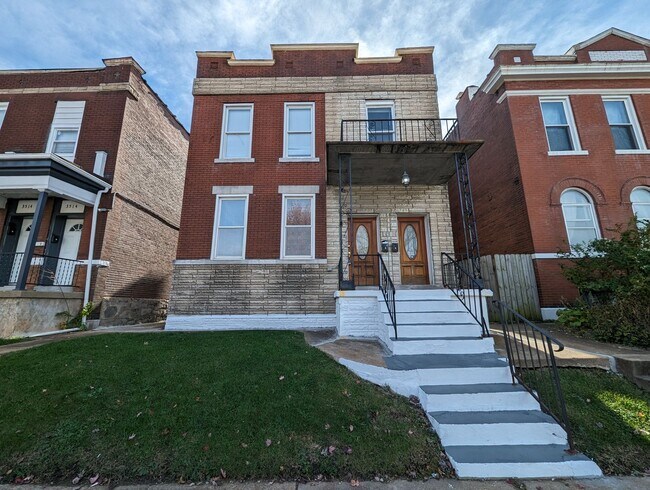 Building Photo - 3518 Juniata St