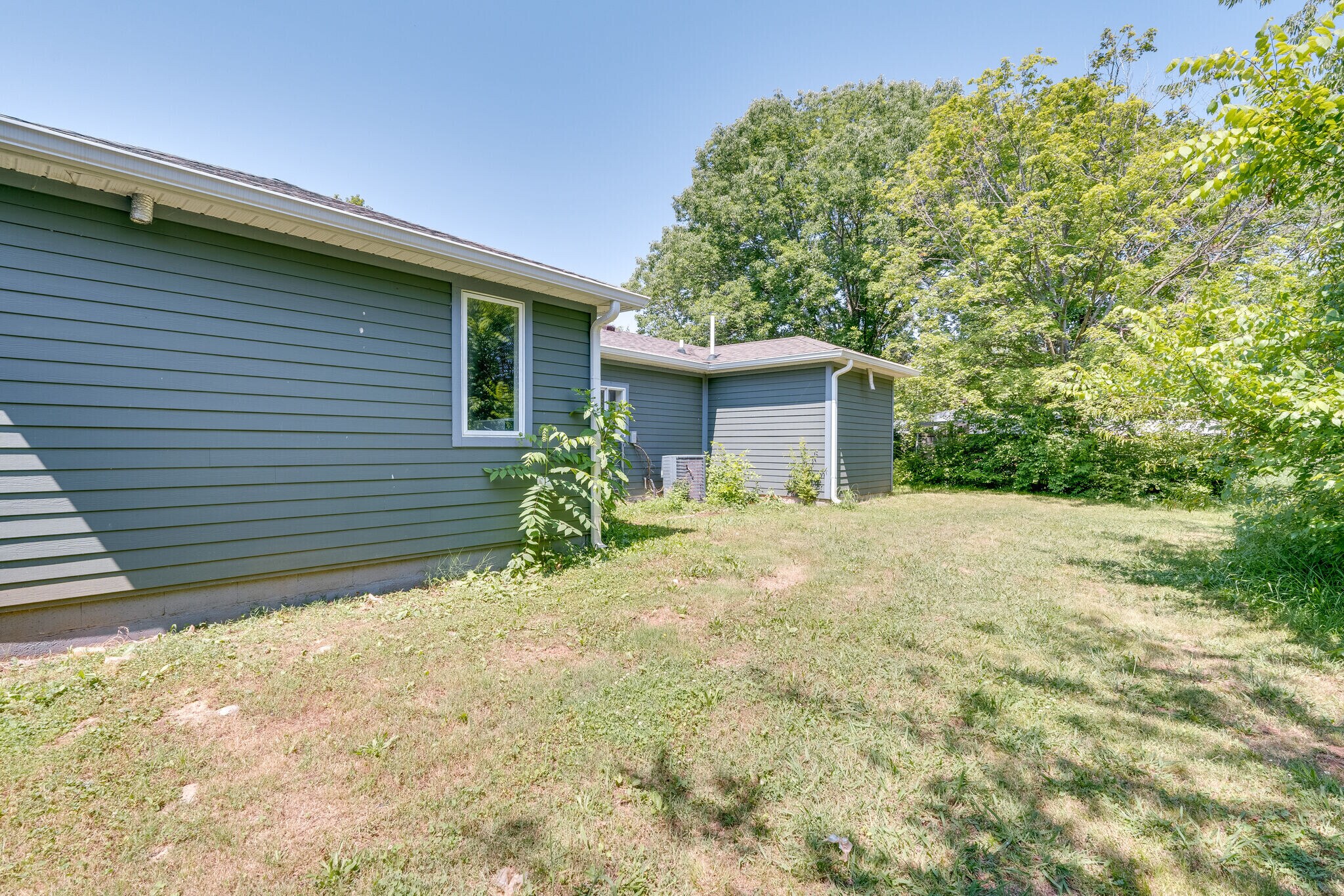 Building Photo - 279 Stones River Rd