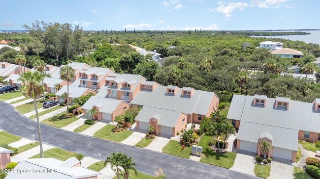 Building Photo - 165 Casseekee Trail