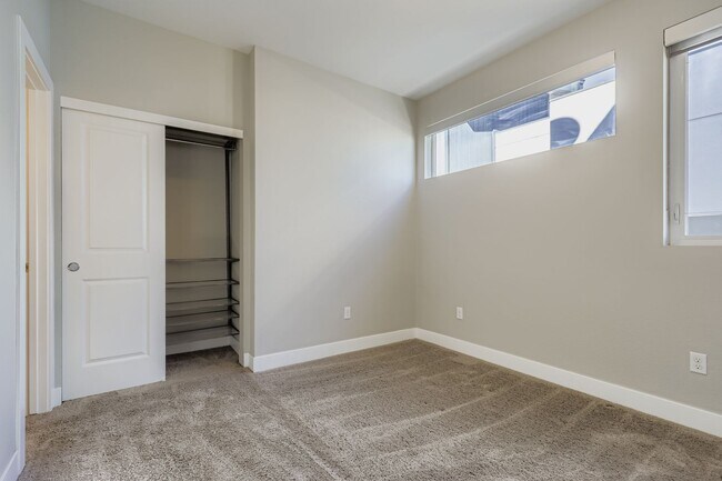 Building Photo - 2851 W 21st Ave